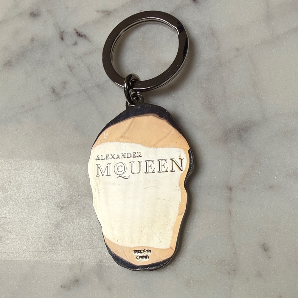 Alexander McQueen Skull Keychain - Picture 2 of 2